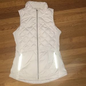 LULULEMON Down For A Run Puffer Quilt Vest White 6 Small